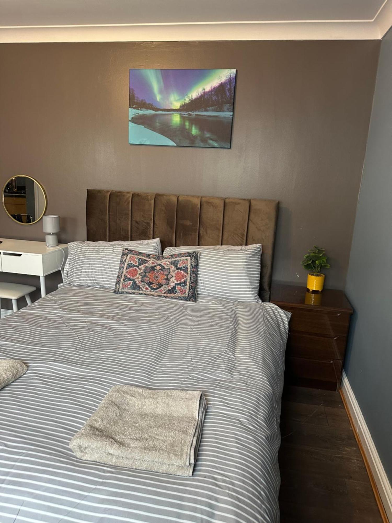 Amazing Ground Floor One Bedroom Apartment Forest Road ลอนดอน ภายนอก รูปภาพ
