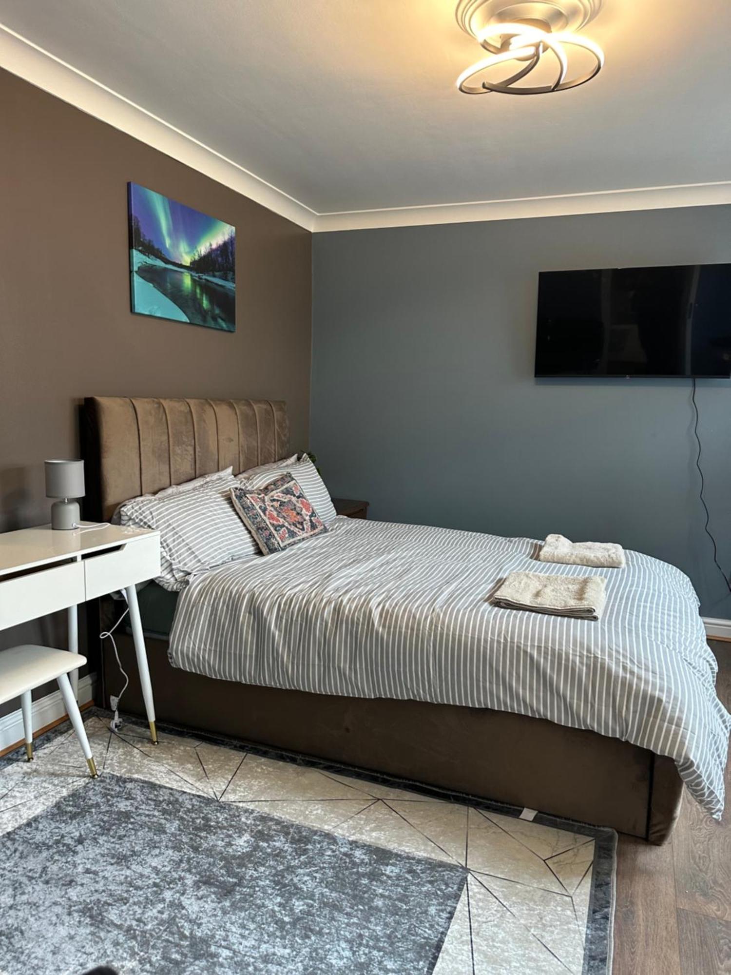 Amazing Ground Floor One Bedroom Apartment Forest Road ลอนดอน ภายนอก รูปภาพ