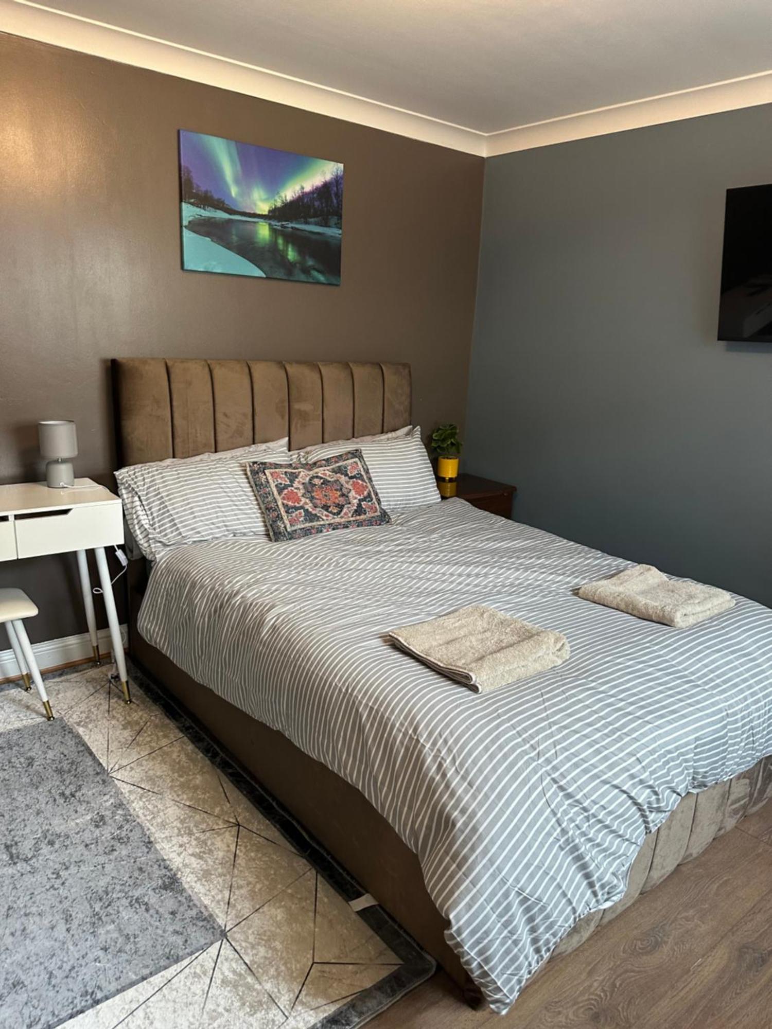 Amazing Ground Floor One Bedroom Apartment Forest Road ลอนดอน ภายนอก รูปภาพ