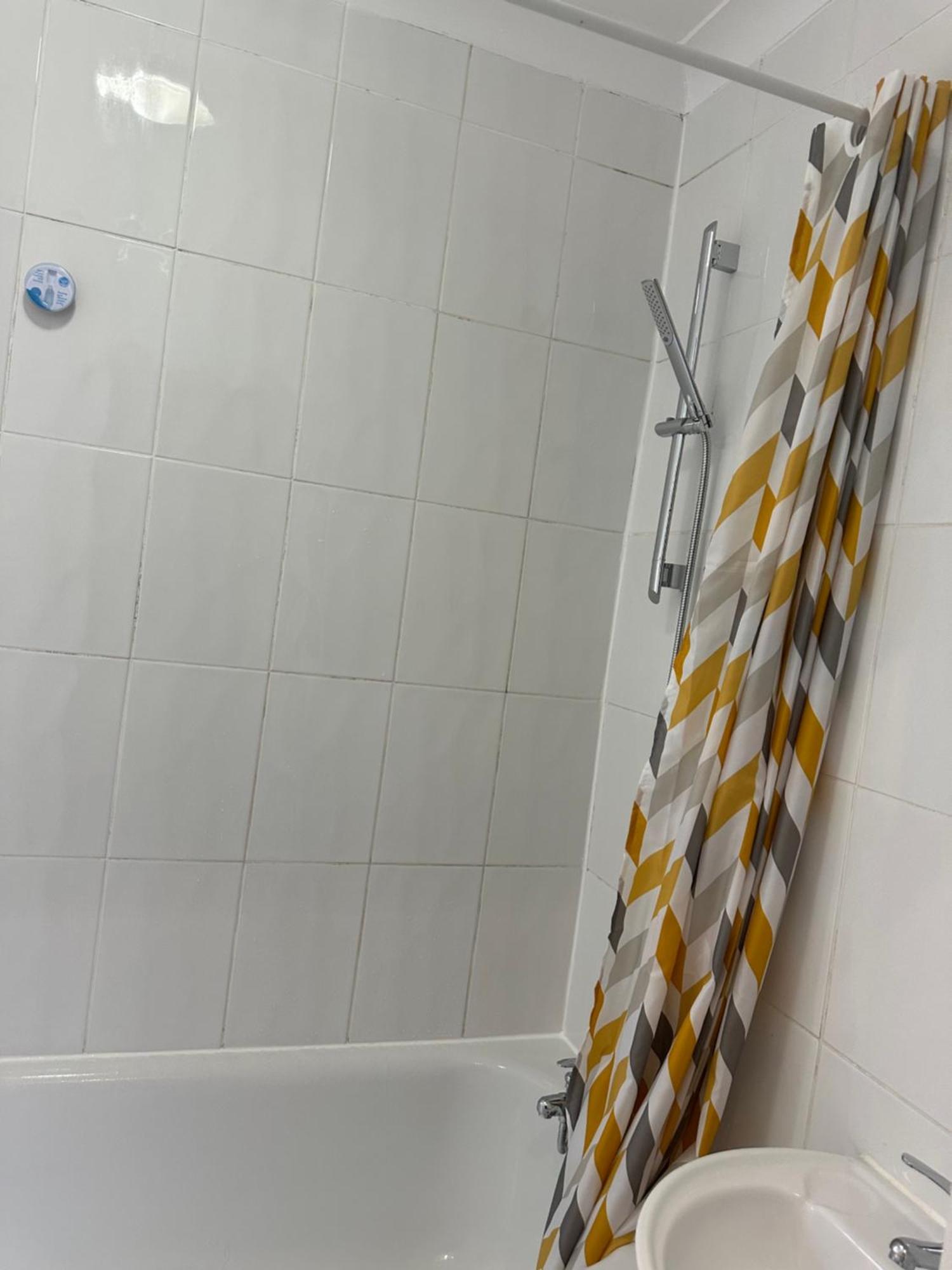 Amazing Ground Floor One Bedroom Apartment Forest Road ลอนดอน ภายนอก รูปภาพ