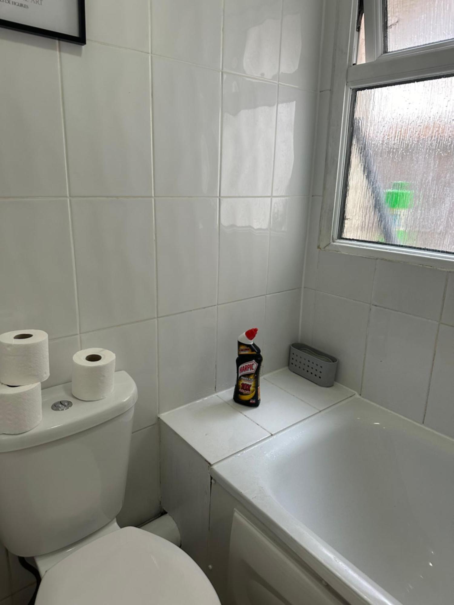Amazing Ground Floor One Bedroom Apartment Forest Road ลอนดอน ภายนอก รูปภาพ